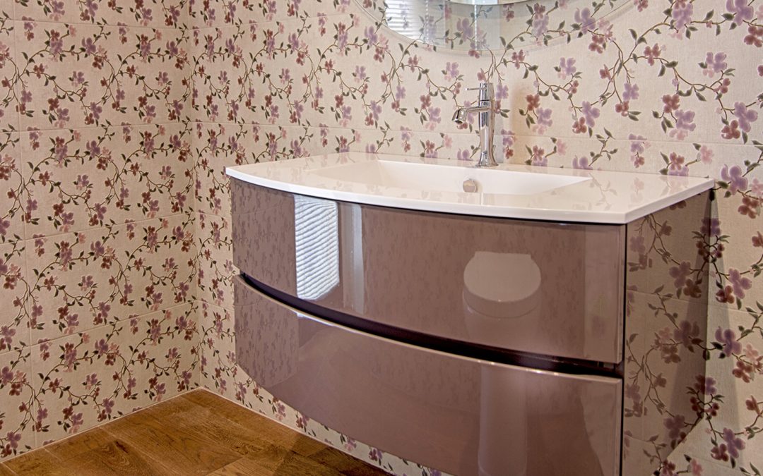 Cabinet complete with sink